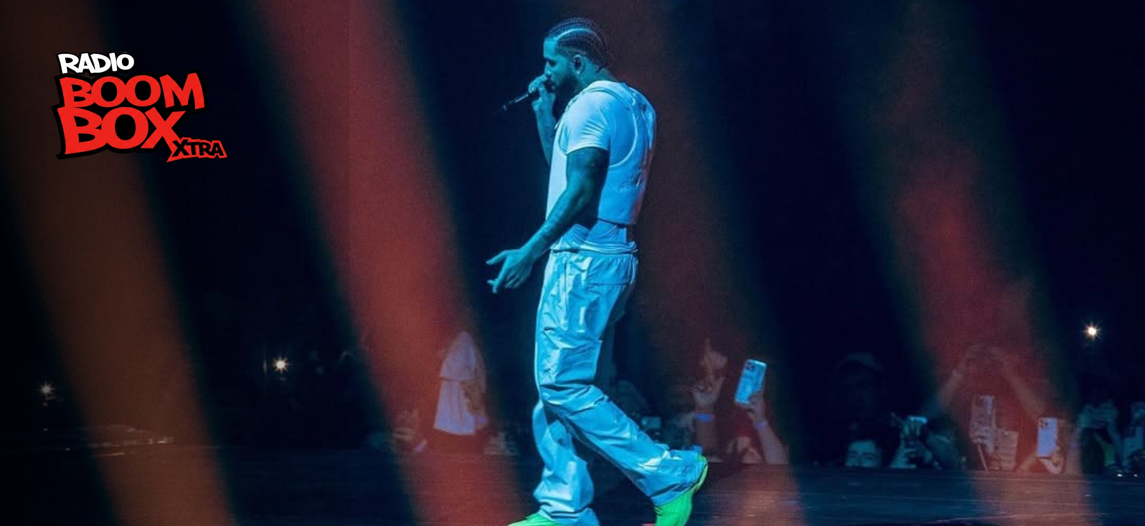 Drake, 3 milyarı aşan yayın sayısıyla müzik tarihinin zirvesine oturdu