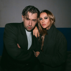 HADİSE & MOTİVE - KÜÇÜK BİR YOL