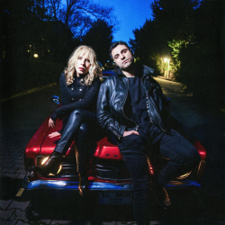 OZBI & SERTAB ERENER - SAVAŞÇI
