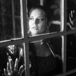 TUĞÇE KANDEMİR - ARADAN ÇOK YILLAR GEÇTİ