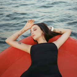 MELİKE ŞAHİN - CANIN BENİ ÇEKTİ